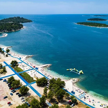 Charming Enjoy With Private Pool In فيلة *