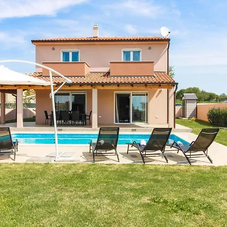 빌라 Charming Enjoy With Private Pool In