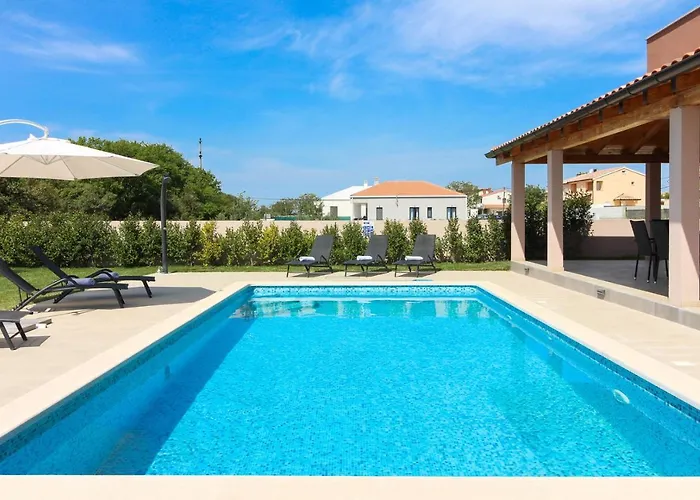 Villa Charming Enjoy With Private Pool In