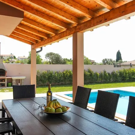 Charming Enjoy With Private Pool In Villa *