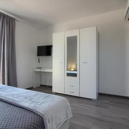 Charming Enjoy With Private Pool In Villa *