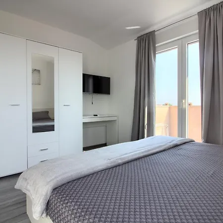 Charming Enjoy With Private Pool In