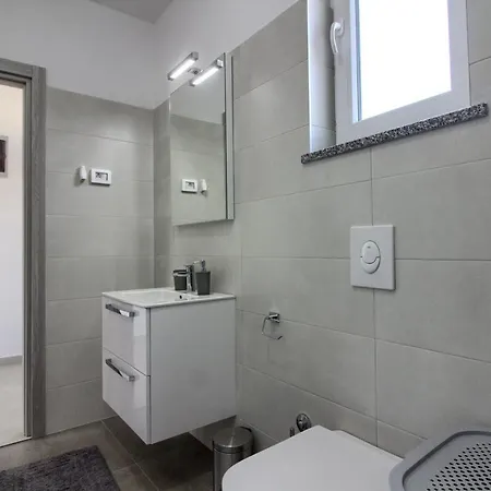 Villa Charming Enjoy With Private Pool In Pula