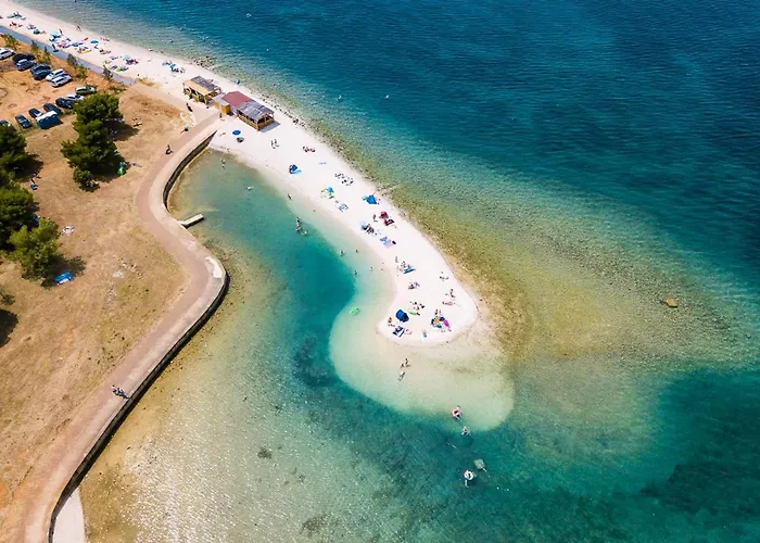 Vila Charming Enjoy With Private Pool In *