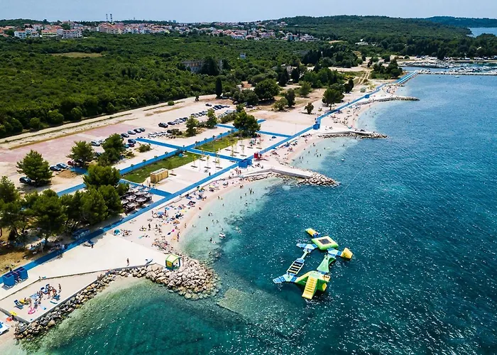 Vila Charming Enjoy With Private Pool In Pula