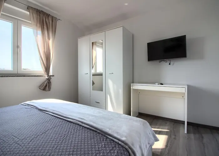 Charming Enjoy With Private Pool In * Pula