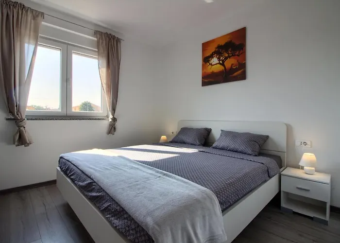 Vila Charming Enjoy With Private Pool In Pula